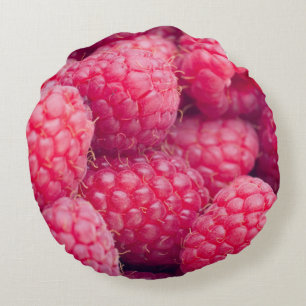 Fresh raspberries round cushion