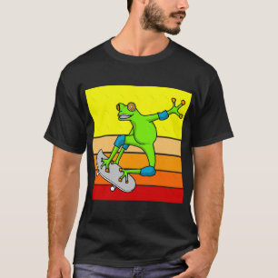 Frog on skateboard Classic(4) T-Shirt
