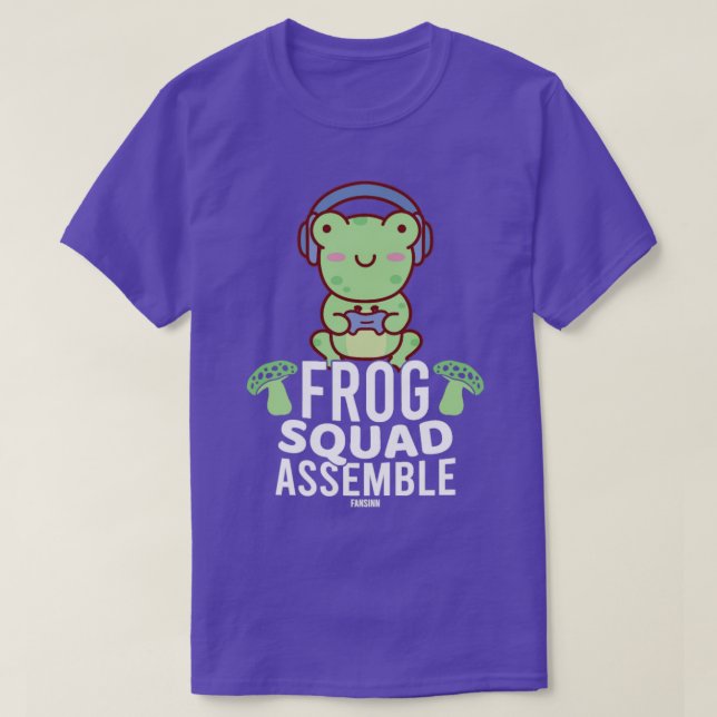 Frog plays video games  T-Shirt (Design Front)