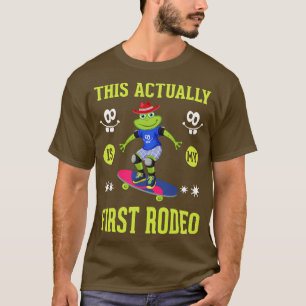 Frog With Cow Hat Funny Frog Cowboy Animals  T-Shirt