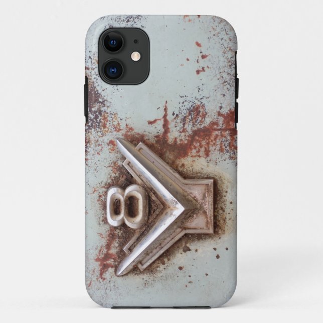 From classic car: Rusty old v8 emblem in chrome Case-Mate iPhone Case (Back)