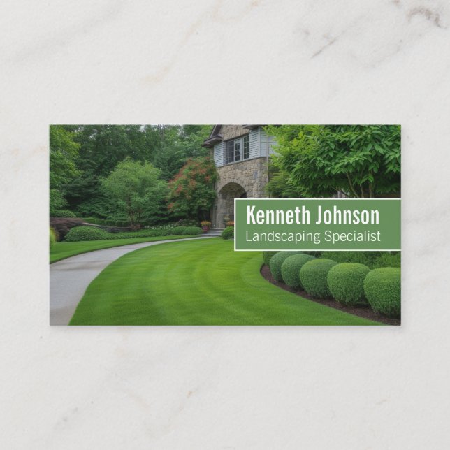 Front Yard House | Trimmed Grass and Bushes Business Card (Front)