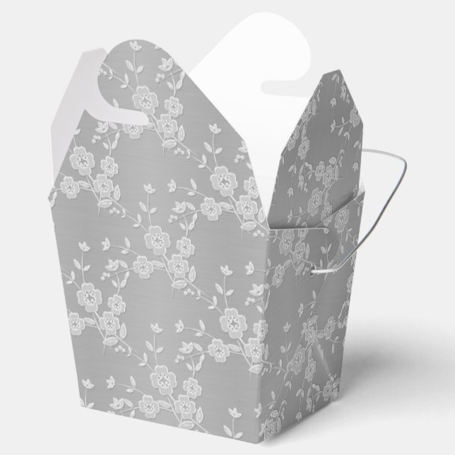 FS Style 1-Silver-White L-FAVOR BOXES, take out Favour Box (Opened)