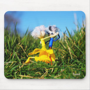 Fubby dolls dancing with Narcissendress. Mouse Pad