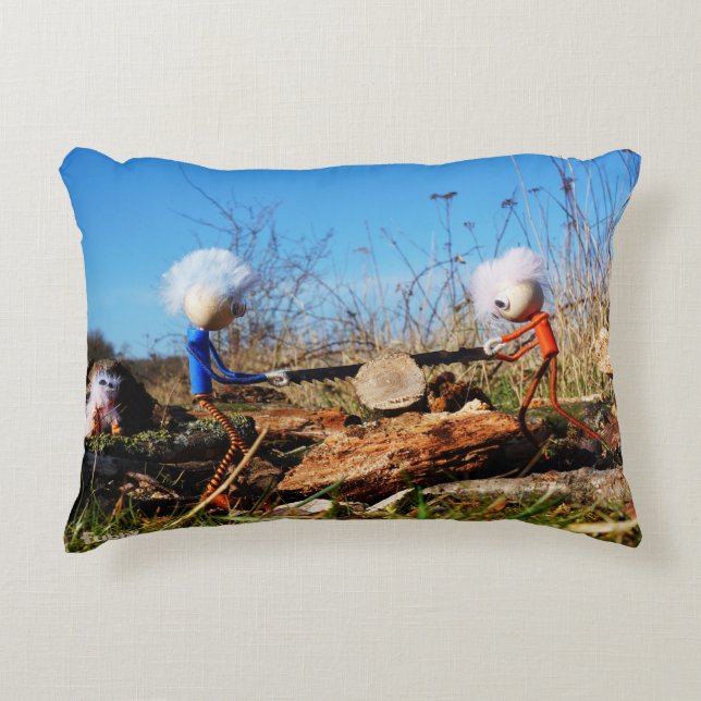 Fubby's who saw the trunk of tree. decorative cushion (Front)