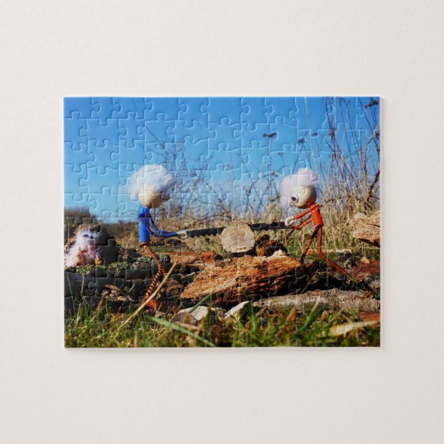 Fubby's who saw the trunk of tree. jigsaw puzzle (Horizontal)