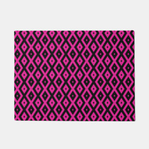 Fuchsia and black diamond pattern doormat