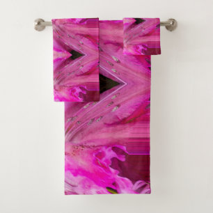 Fuchsia fantasy - abstract bath towel set