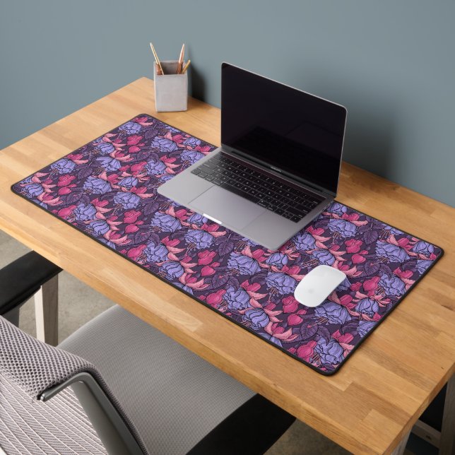 Fuchsia in pink and violet desk mat (Office 2)
