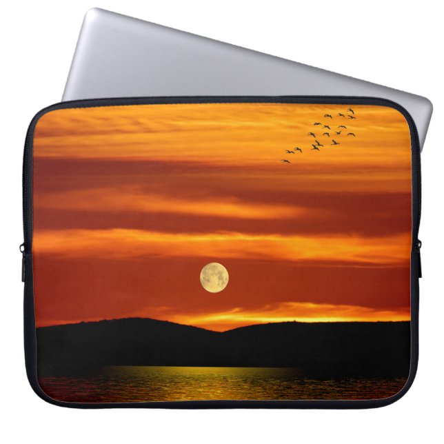 Full Moon image for Neoprene-Laptop-Sleeve Laptop Sleeve (Front)