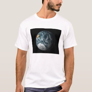 Full view of the Earth highlighting Antarctica T-Shirt