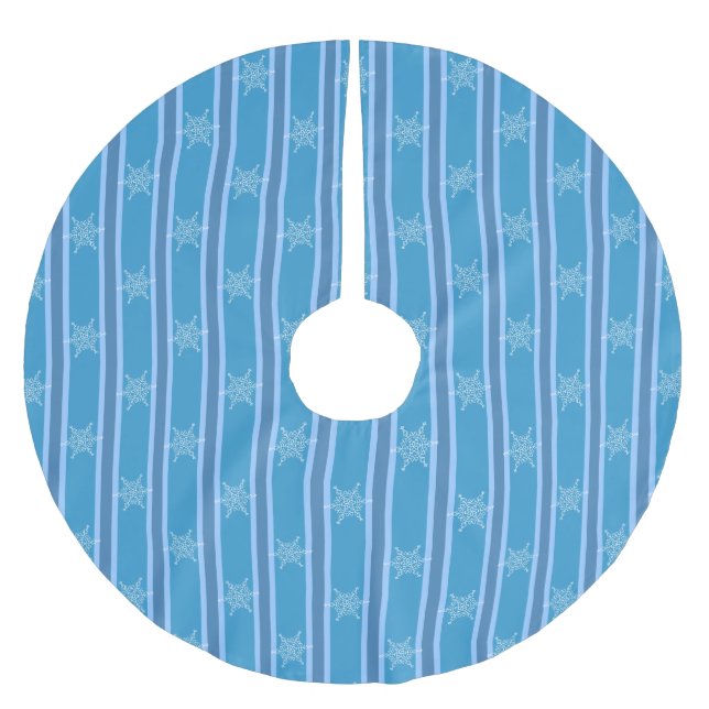 Fun and Fancy Blue Snowflake Brushed Polyester Tree Skirt (Front)