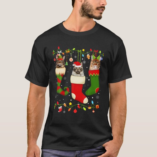 Fun Maine Coon Stocking Christmas Light Socks Xmas T-Shirt (Front)