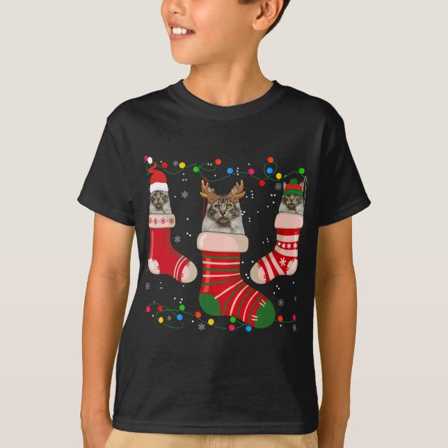 Fun Maine Coon Stocking Christmas Light Socks Xmas T-Shirt (Front)