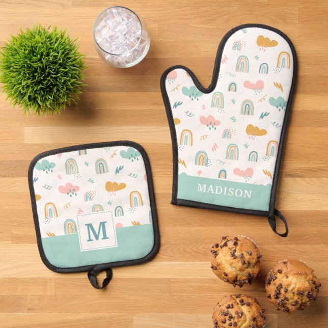 Fun Rainbow & Rain Cloud Pattern Oven Mitt & Pot Holder Set (Top Down)