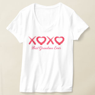 Fun red distressed XOXO love kisses Best Grandma T-Shirt