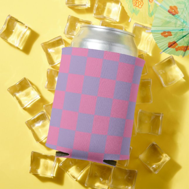 Fun Retro Checkered Pattern Pink Purple Groovy Can Cooler (In Situ Summer)