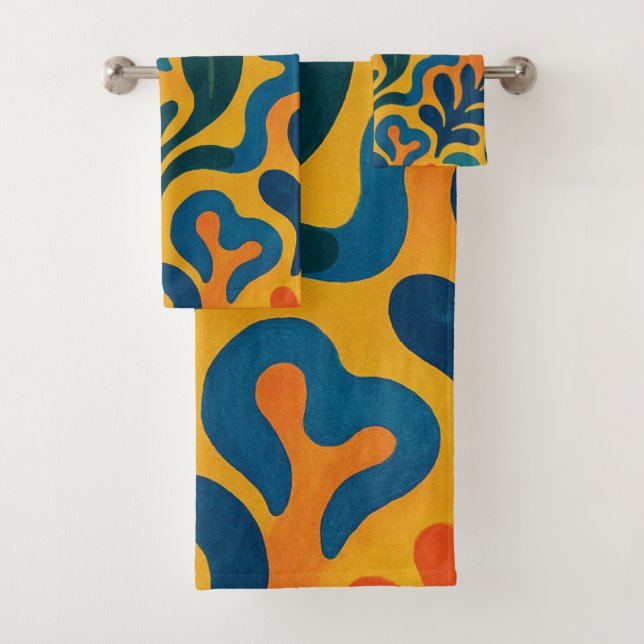 Fun Retro Garden Collage Pattern Motif Bath Towel Set (Insitu)