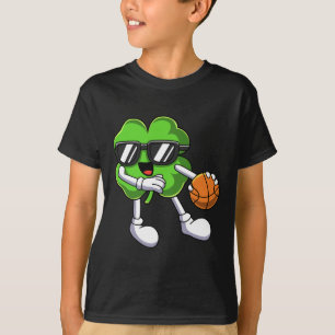 Fun St Patricks Day Shamrock Playing Basketball Bo T-Shirt