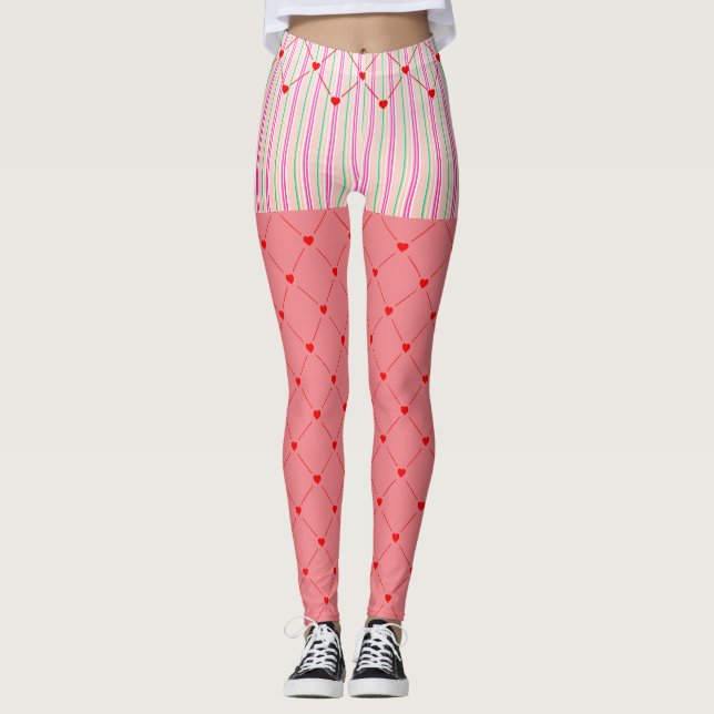 Fun Trendy Shorts Look Hearts  Leggings (Front)