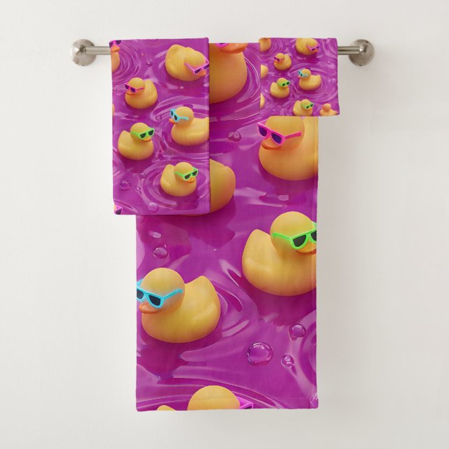 Funky pink rubber duck pattern bath towel, cute wh towel set (Insitu)