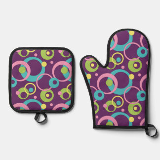 Funky Purple Circles Oven Mitt & Pot Holder Set