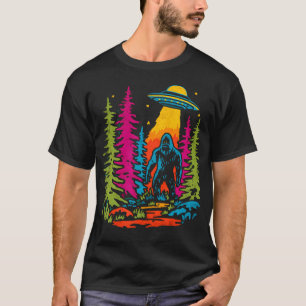 Funky Sasquatch Bigfoot Vintage Ufo Abduction Cryp T-Shirt