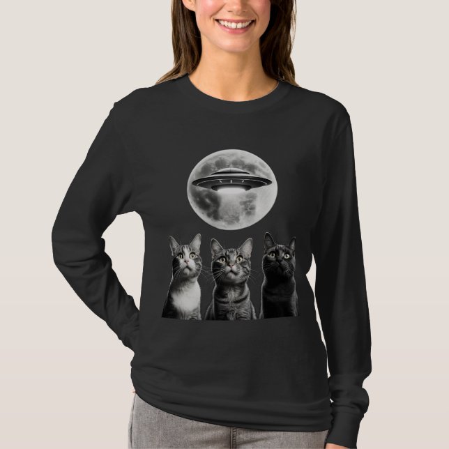Funny 3 Scared Cats Moon UFO Alien Earth Invasion T-Shirt (Front)