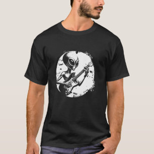 Funny Alien Playing Guitar Vintage Sci Fi Fan Guit T-Shirt