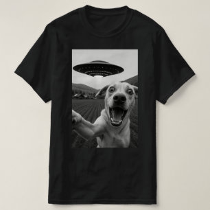 Funny Alien UFO Dog Selfie - Cool Cat & Space UFO  T-Shirt