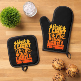 Funny BBQ Grill Quote Oven Mitt & Pot Holder Set
