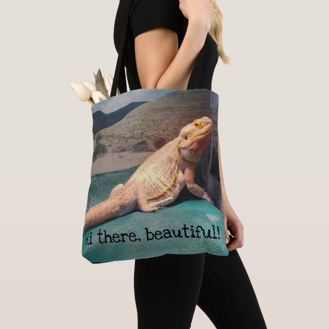 Funny Bearded Dragon Picture Tote Bag (Close Up)