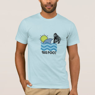 Funny Bigfoot Beach T-Shirt – Summer Typography De