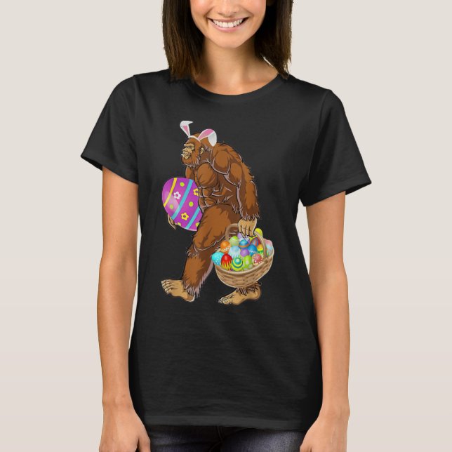Funny Bigfoot Hunting Easter Eggs  T-Shirt (Front)