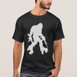 Funny Bigfoot Roller Skating Sasquatch 70S 80S Ska T-Shirt