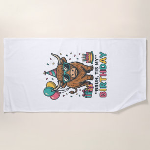 Funny Birthday Highland Cow Party Design_1 Beach Towel
