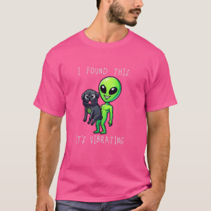 Funny Black Pug Alien I Found This It Vibrating T-Shirt