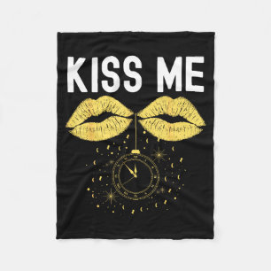 Funny Blow Me Kiss Me Happy New Year Couple Matchi Fleece Blanket