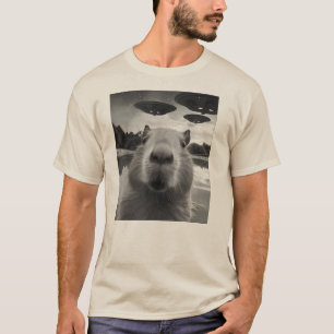 Funny  Capybara Take Selfie withAliens UFOs Weird  T-Shirt