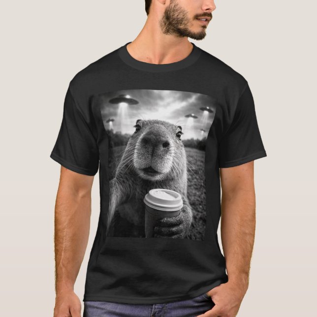 Funny capybara ufo selfie alien meme  T-Shirt (Front)