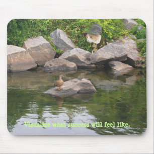 Funny Cat Hunting in Camo Mouse Pad