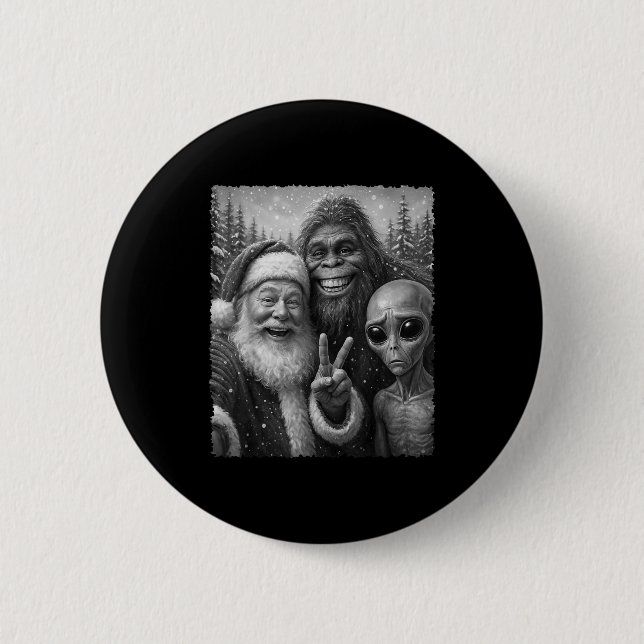 Funny Cat Santa Bigfoot Alien Christmas Selfie Tee 6 Cm Round Badge (Front)