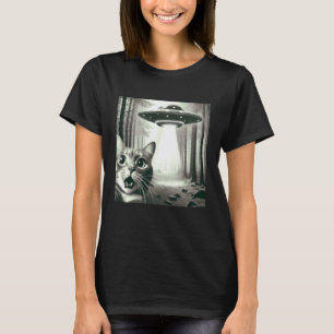 Funny Cat Selfie With Alien UFO Graphic Men Women T-Shirt