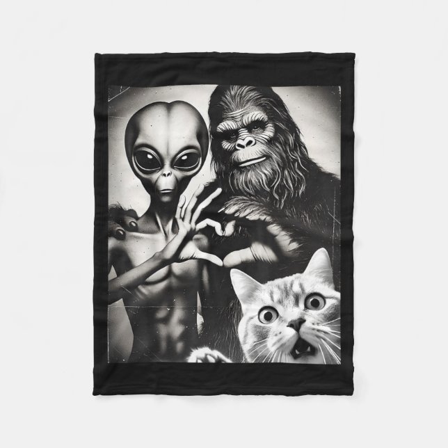 Funny Cat Selfie With Romantic Bigfoot In Love Wit Fleece Blanket (Front)