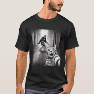 Funny Cat Selfie With Sasquatch Bigfoot T-Shirt