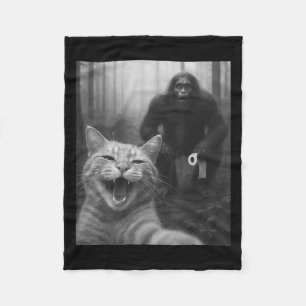 Funny Cat Surprised Happy Selfie With Bigfoot Doin Fleece Blanket