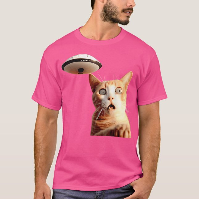 Funny Cat Ufo Selfie T-Shirt (Front)