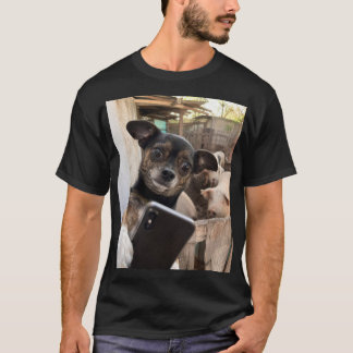 Funny Chihuahua Selfie Farm T-Shirt