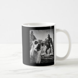 Funny Chihuahua Selfie With Bigfoot Sasquatch Cryp Coffee Mug