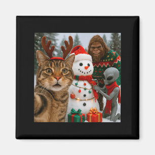 Funny Christmas Cat Selfie With Bigfoot Alien & Magnet